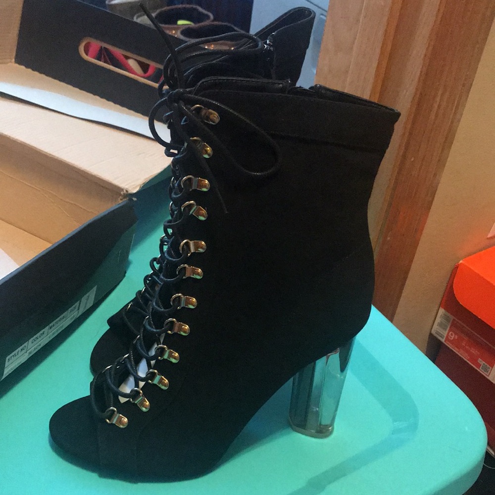 Never worn - Picture 5 of 9
